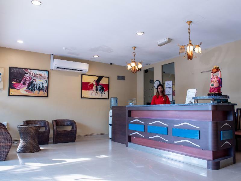ג'והור בהרו Oyo 434 Marbella Hotel מראה חיצוני תמונה
