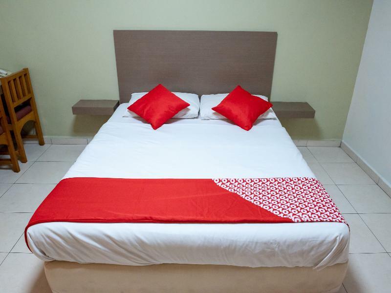 ג'והור בהרו Oyo 434 Marbella Hotel מראה חיצוני תמונה