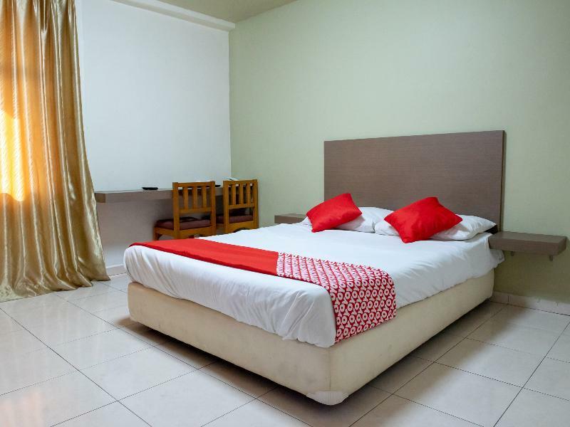 ג'והור בהרו Oyo 434 Marbella Hotel מראה חיצוני תמונה