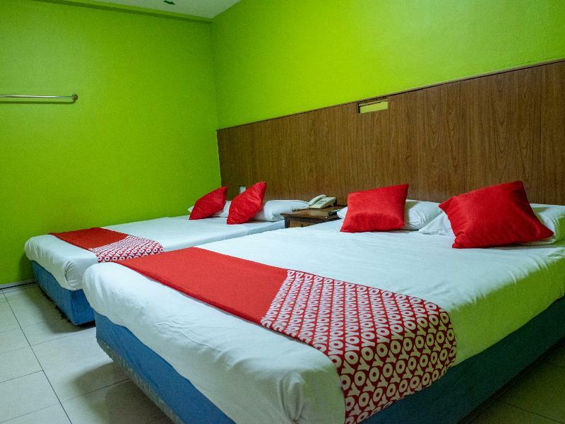 ג'והור בהרו Oyo 434 Marbella Hotel מראה חיצוני תמונה