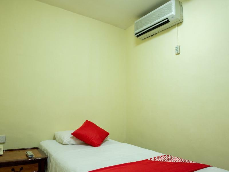 ג'והור בהרו Oyo 434 Marbella Hotel מראה חיצוני תמונה