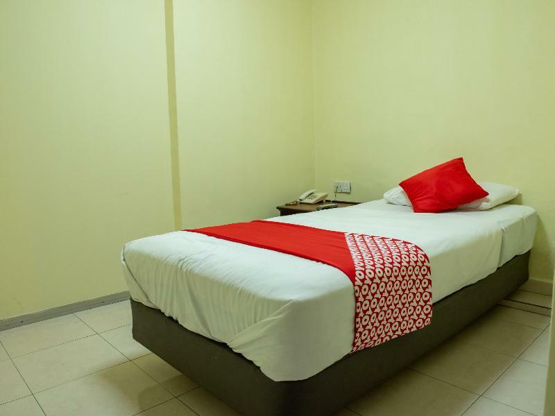 ג'והור בהרו Oyo 434 Marbella Hotel מראה חיצוני תמונה
